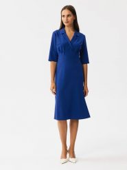 Stylove Sukienka w kolorze niebieskim rozmiar: XL. Niebieskie sukienki damskie Stylove, xl, bez wzorów, bez kołnierzyka, bez ramiączek, midi. Za 127.05 zł.
