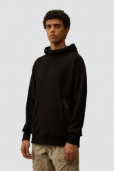C.P. COMPANY Czarna męska bluza z kapturem Sweat Hooded. Czarne bluzy z kapturem męskie C.P. Company, l, z bawełny. W wyprzedaży za 869.99 zł.