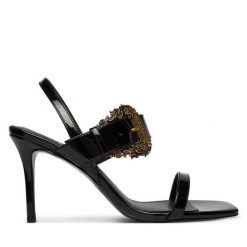 Sandały Versace Jeans Couture. Czarne sandały damskie Versace Jeans Couture, bez wzorów, z jeansu, bez obcasa, na szpilce. Za 869.99 zł.