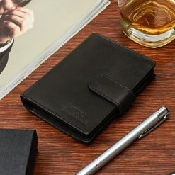 Męski portfel skórzany klasyczny RFiD czarny Beltimore U94. Czarne portfele męskie bez wzorów. Za 45.00 zł.