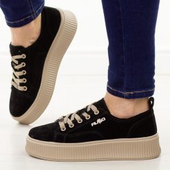 Czarne skórzane półbuty damskie Filippo Dp6122/26. Czarne półbuty damskie Filippo, bez wzorów, ze skóry, eleganckie, z okrągłym noskiem, bez obcasa, na platformie. Za 239.00 zł.