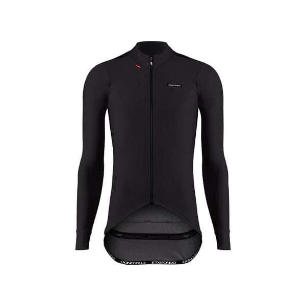 Kurtka Etxeondo Dena Gore-Tex WindStopper. Czarne kurtki męskie ETXEONDO, bez wzorów, z gore-texu, sportowe, bez kaptura. Za 966.05 zł.