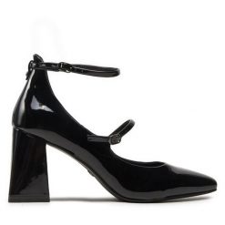 Czółenka Tamaris. Czarne czółenka damskie Tamaris, bez wzorów, bez obcasa. Za 229.99 zł.