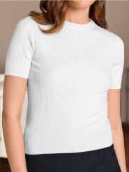 Dzianinowy sweter z krótkim rękawem - kremowy. Białe swetry klasyczne damskie Sinsay, l, z dzianiny, bez kołnierzyka. Za 39.99 zł.