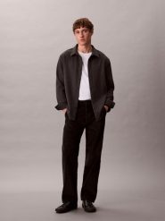 Calvin Klein Jeans spodnie sztruksowe Mężczyźni Sztruks czarny, 33-32. Czarne spodnie materiałowe męskie Calvin Klein Jeans, bez wzorów, z bawełny, vintage. Za 279.95 zł.