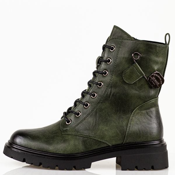 Zielone trapery damskie M.Daszyński 2508-4. Brązowe botki damskie M.Daszyński, z jeansu, bez obcasa. W wyprzedaży za 189.05 zł.