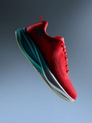 4F Buty do biegania FLASH SPEED damskie - koralowe 38. Pomarańczowe obuwie do biegania damskie 4f. Za 429.99 zł.