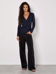 Apricot Sweter w kolorze granatowym rozmiar: XL. Niebieskie swetry klasyczne damskie Apricot, xl, ze splotem, bez kołnierzyka. Za 60.88 zł.