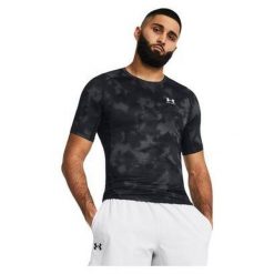 Koszulka termoaktywna męska UNDER ARMOUR 1383321 z krótkim rękawem. Czarne t-shirty sportowe męskie Under Armour, m, bez ramiączek, na fitness i siłownię. Za 170.35 zł.