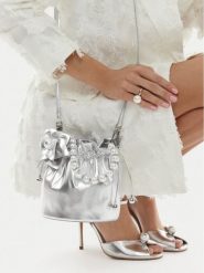 GINO ROSSI Torebka EO-ROSE-LA224-19454 Srebrny. Szare torebki klasyczne damskie Gino Rossi, bez wzorów, ze skóry, bez dodatków. Za 299.99 zł.