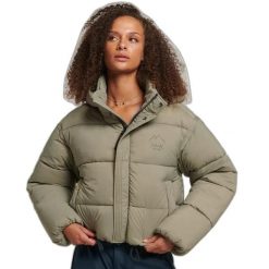 Damska krótka kurtka Superdry Cocoon. Zielone kurtki damskie Superdry., na zimę, xl, bez wzorów, z materiału, bez kaptura. Za 370.75 zł.
