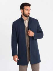 Dopasowany strukturalny płaszcz męski z wysokim kołnierzem – granatowy V2 OM-COWC-0117 - M. Niebieskie płaszcze męskie Ombre Clothing, m, z aplikacjami, z materiału, eleganckie. Za 311.99 zł.