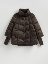 Pikowana kurtka z wysokim kołnierzem - ciemnobrązowy. Brązowe kurtki damskie Reserved, l, bez wzorów, z tkaniny, bez kaptura. Za 279.99 zł.