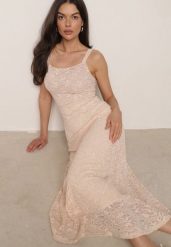 Beżowa Taliowana Sukienka Koktajlowa z Koronki Ashelis. Brązowe sukienki damskie Born2be, l, bez wzorów, z koronki, eleganckie, bez kołnierzyka, bez ramiączek. Za 199.99 zł.