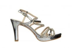 Sandały Bayla-187 557-717 Silver 187088, Srebrny, Skóra ekologiczna - 37. Szare sandały damskie Bayla, bez wzorów, z lakierowanej skóry, bez obcasa, na platformie. W wyprzedaży za 170.10 zł.