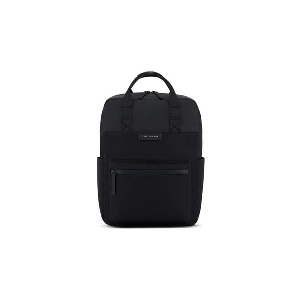 Plecak Bergen Pro KAPTEN & SON. Czarne plecaki damskie KAPTEN & SON, bez wzorów, z materiału. Za 507.56 zł.