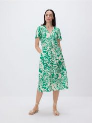 Wzorzysta sukienka midi z wiskozą - zielony. Zielone sukienki damskie Reserved, l, bez wzorów, z tkaniny, bez kołnierzyka, bez ramiączek, midi. Za 139.99 zł.