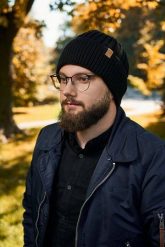 Męska czapka zimowa beanie Brødrene cz12 czarna 9929. Czarne czapki męskie na zimę, bez wzorów, z materiału. Za 53.90 zł.