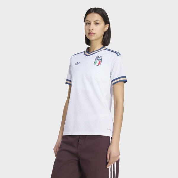 Koszulka wyjazdowa Włochy 26. Niebieskie bluzki damskie Adidas, bez wzorów, sportowe, bez kołnierzyka, bez ramiączek. Za 439.00 zł.