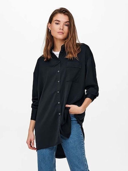 ONLY Bluzka w kolorze czarnym rozmiar: XS. Czarne bluzki damskie Only, xs, bez wzorów, bez kołnierzyka, bez ramiączek. Za 52.17 zł.