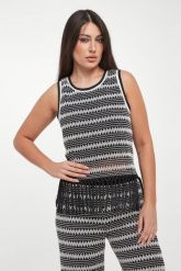 Top damski haftowany SPORTALM. Topy damskie Sportalm, bez wzorów, bez kołnierzyka. Za 839.00 zł.