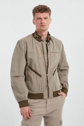 Kurtka męska z stójką AERONAUTICA MILITARE. Kurtki męskie AERONAUTICA MILITARE, m, bez wzorów, bez kaptura. Za 1,199.00 zł.