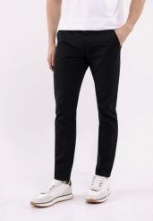 Czarne spodnie chinosy R-PARKS. Czarne spodnie materiałowe męskie Volcano, z aplikacjami, z materiału, klasyczne, plus size. Za 179.99 zł.