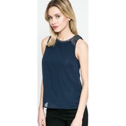 Vero Moda - Top. Czarne topy damskie Vero Moda, l, z aplikacjami, z poliesteru, bez kołnierzyka. W wyprzedaży za 39.90 zł.