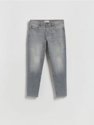 Jeansy skinny z efektem sprania - jasnoszary. Szare jeansy męskie Reserved. Za 129.99 zł.