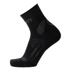 Skarpety do biegania męskie Uyn Run Trail One. Czarne skarpetki męskie UYN, bez wzorów. Za 109.99 zł.
