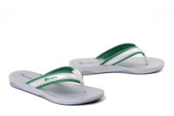 INBLU DD-13 020 light green, klapki japonki damskie. Zielone klapki damskie Inblu, bez wzorów, bez obcasa. Za 68.99 zł.