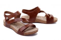 JOSEF SEIBEL 78519 69 480 Tonga 25 camel, sandały damskie. Brązowe sandały damskie Josef Seibel, bez wzorów, ze skóry, bez obcasa. Za 359.90 zł.
