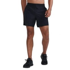 Spodenki 6-calowe 2XU Motion. Czarne szorty sportowe męskie 2XU, xl, z materiału, na fitness i siłownię. Za 412.50 zł.