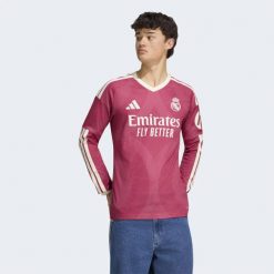 Koszulka z trzeciego zestawu z długim rękawem Real Madryt 26/27. Czerwone koszulki męskie z długim rękawem Adidas, s, z dzianiny, bez ramiączek, do piłki nożnej, climacool (adidas). Za 479.00 zł.