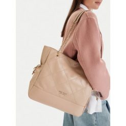 Torebka Nine West. Czerwone torebki klasyczne damskie Nine West, bez wzorów, bez dodatków. Za 349.99 zł.