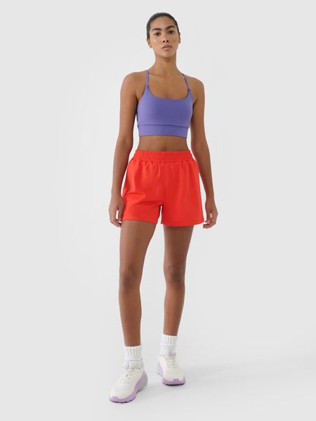 4F Spodenki treningowe szybkoschnące damskie - czerwone M. Czerwone spodenki sportowe damskie 4f, m, z dzianiny, na fitness i siłownię. W wyprzedaży za 59.99 zł.