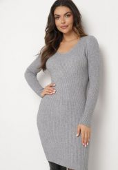 Szara Dopasowana Sukienka Mini Prążkowana Otyse. Szare sukienki damskie Born2be, na zimę, bez wzorów, z dzianiny, bez kołnierzyka, bez ramiączek, mini, dopasowane. W wyprzedaży za 63.99 zł.