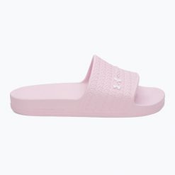 Klapki damskie Under Armour ARMR Lite prime pink/prime pink/prime pink. Czerwone klapki damskie Under Armour, bez wzorów, bez obcasa. Za 119.99 zł.