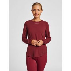 Damska koszulka z długim rękawem Hummel MT Vanja. Czerwone bluzki sportowe damskie HUMMEL, bez wzorów, bez ramiączek. Za 170.00 zł.