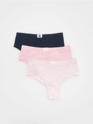 Bawełniane majtki szorty 3 pack - różowy. Czerwone szorty damskie Reserved, bez wzorów, z bawełny. W wyprzedaży za 45.99 zł.