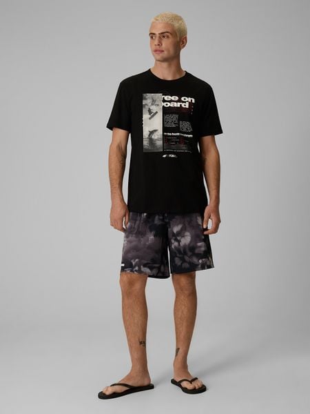 4F Spodenki plażowe boardshorty z filtrem UPF50+ męskie - czarne XL. Czarne kąpielówki męskie 4f, m, bez wzorów, ze skóry, na fitness i siłownię. W wyprzedaży za 59.99 zł.