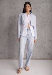 Niebieskie Jeansy z Bawełny Mom Fit High Waist Ozdobione Paskiem Minno. Niebieskie jeansy damskie Renee, z podwyższonym stanem. Za 119.99 zł.