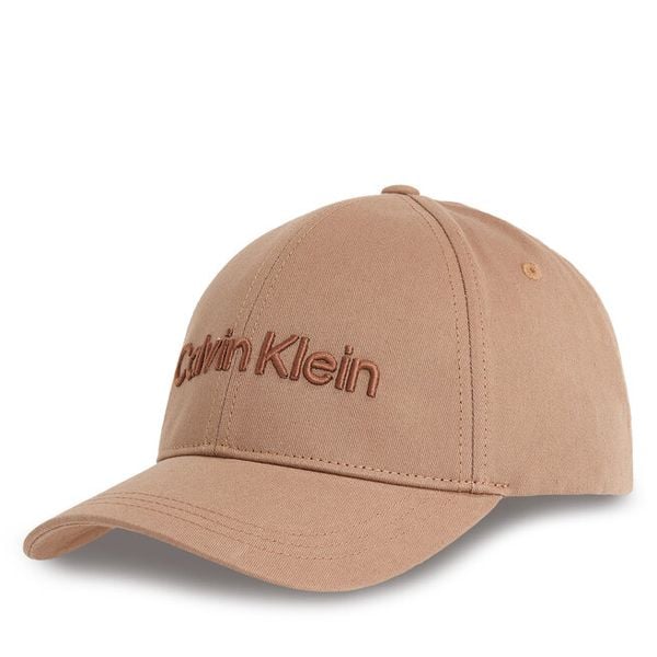 Czapka z daszkiem Calvin Klein. Brązowe czapki męskie CALVIN KLEIN, bez wzorów. Za 99.99 zł.