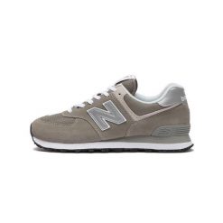 Buty Mężczyzna New Balance 574 szary. Szare obuwie do biegania damskie New Balance, New Balance 574. Za 439.00 zł.
