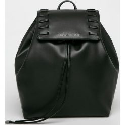 Armani Exchange - Plecak. Czarne plecaki damskie Armani Exchange, bez wzorów, z materiału. W wyprzedaży za 399.90 zł.
