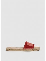 Pepe Jeans FOOTWEAR Skórzane klapki w kolorze czerwonym rozmiar: 38. Czerwone klapki damskie Pepe Jeans FOOTWEAR, bez wzorów, z jeansu, bez obcasa. Za 118.95 zł.