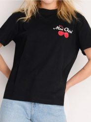 Koszulka z nadrukiem - czarny. Czarne t-shirty damskie Sinsay, l, bez wzorów, bez kołnierzyka. W wyprzedaży za 14.99 zł.