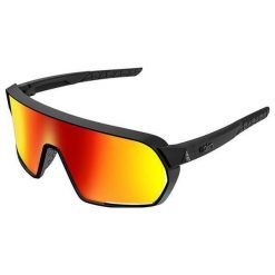 Okulary przeciwsłoneczne Cairn Roc. Czarne okulary przeciwsłoneczne damskie CAIRN. W wyprzedaży za 383.50 zł.