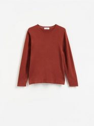Bawełniany sweter - karminowy. Czerwone swetry męskie Reserved, l, bez wzorów, z bawełny, bez kołnierzyka. Za 119.99 zł.