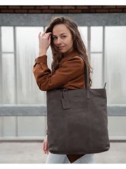 SPARWELL Skórzana torebka "Ashlee" w kolorze brązowym - 39 x 41 x 10 cm rozmiar: onesize. Brązowe torebki klasyczne damskie SPARWELL, bez wzorów, z materiału, bez dodatków. Za 223.99 zł.